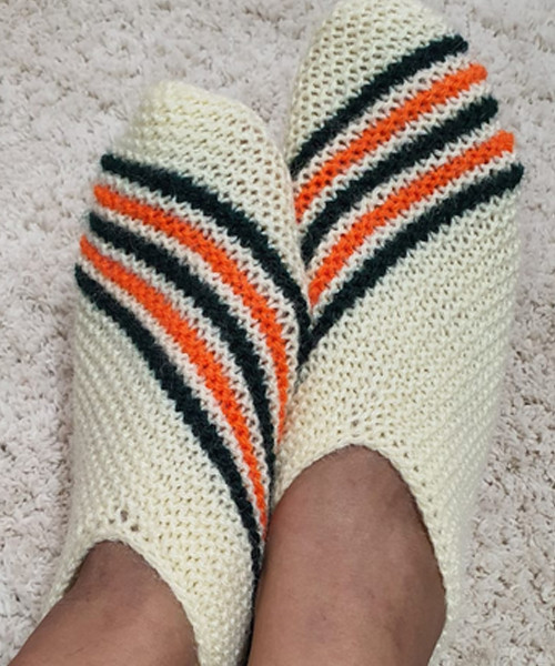 Offwhite Handknitted Woolen Socks